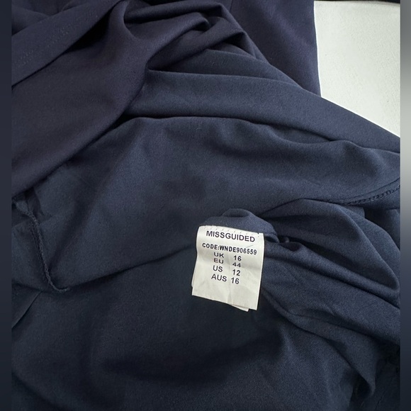 MISGUIDED off the Shoulder mini dress size 12 - Picture 6 of 8